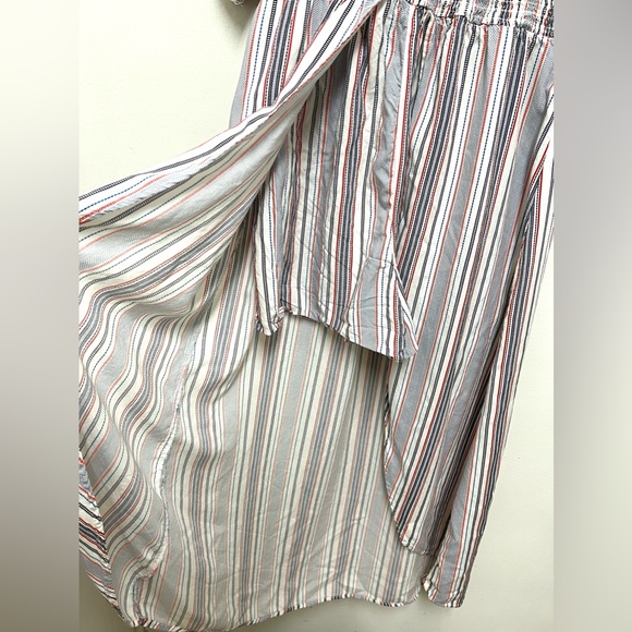 Charming Charlie Jumpsuit Romper with long cover - Picture 4 of 7